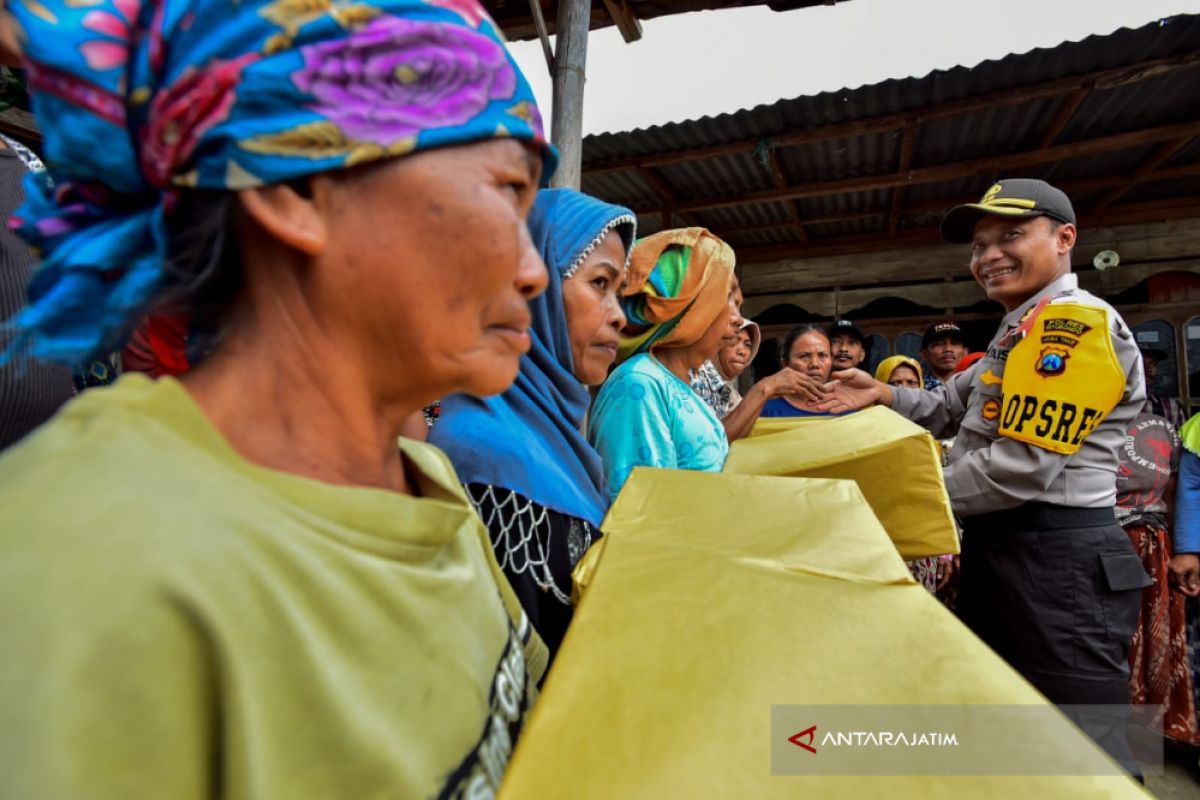 HUT KE-63 Korpa Lalu Lintas, Polres Situbondo Bakti Sosial