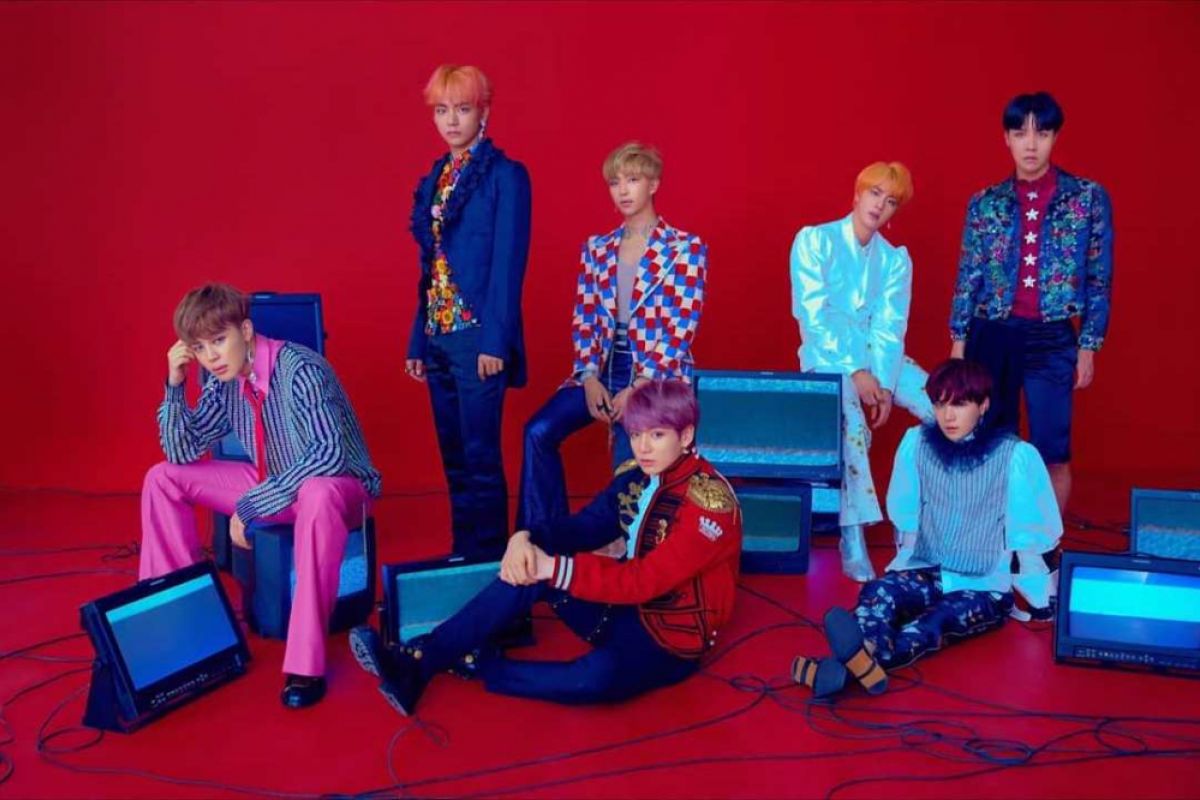 BTS pastikan tiga album Love Yourself" bertengger di Billboard