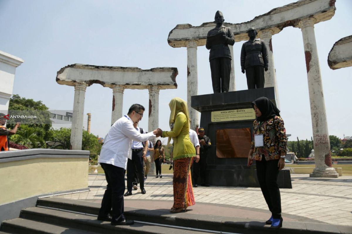 Delegasi Kongres UCGL Jajaki Tempat Bersejarah di Surabaya