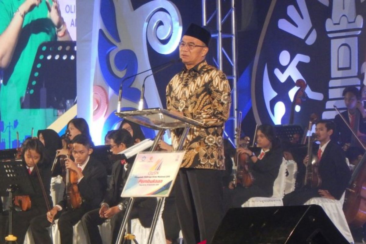 Mendikbud berjanji akan angkat guru honorer bertahap