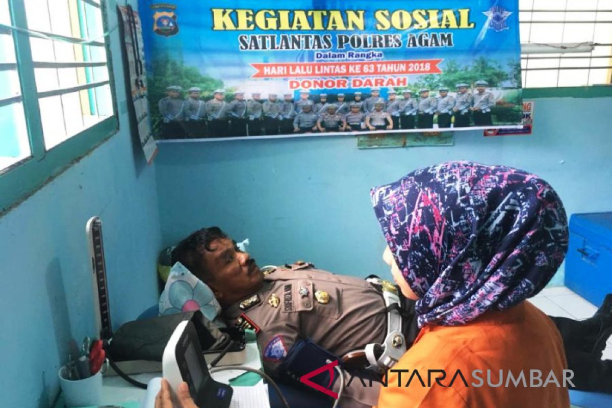 Hari Lalu Lintas, Polres Agam gelar donor darah