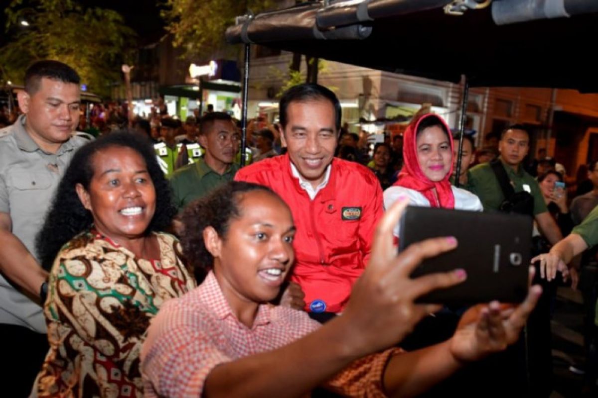 Presiden naik andong di Malioboro sapa masyarakat