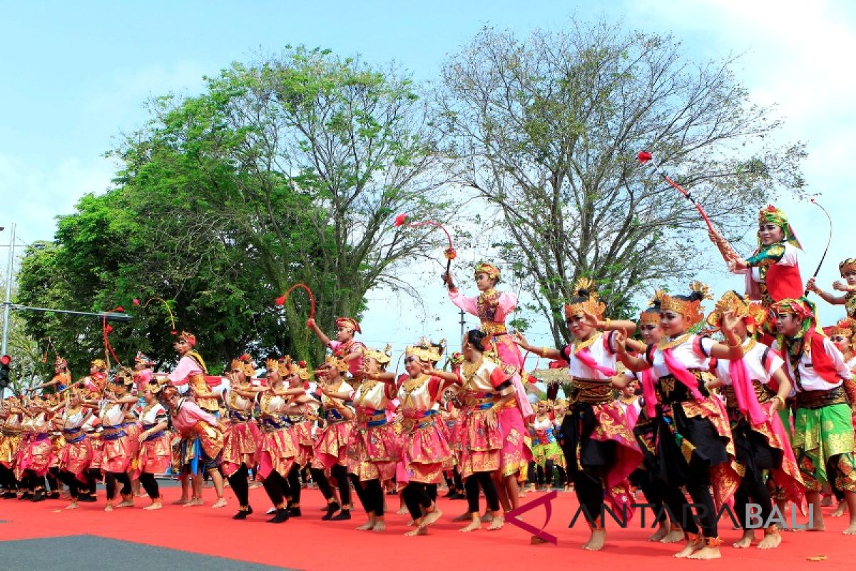 Parade budaya tutup HUT Kota Negara