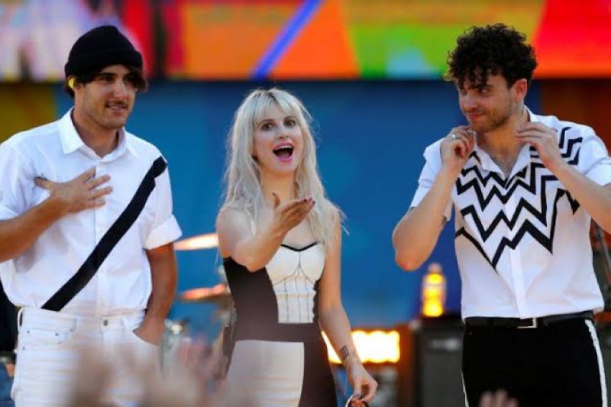 Paramore pensiunkan lagu "Misery Business"