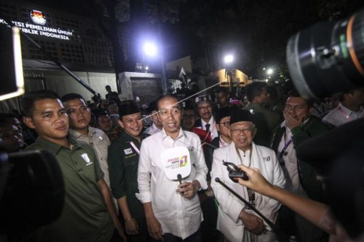 Jokowi-Ma'ruf dari Rumah Aspirasi ke KPU untuk ambil nomor urut