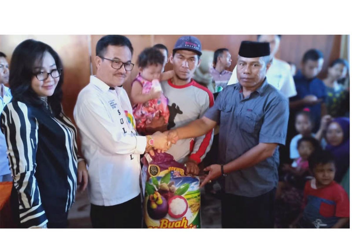 Bupati Sinjai beri bantuan korban gempa Lombok