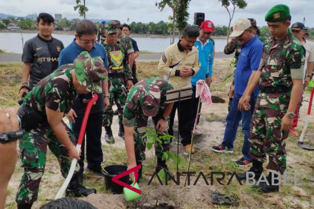 Korem 045/Garuda Jaya tanam 3.500 pohon di Pangkalpinang