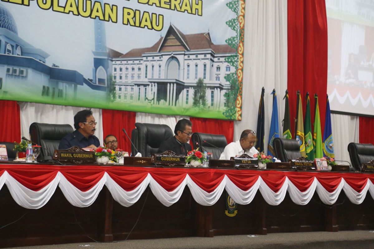 Laporan reses dan pembentukan Pansus RZWP3K Kepri