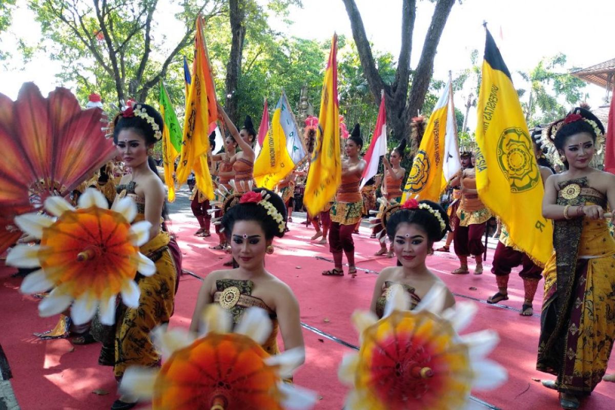 UNHI Denpasar muliakan Ibu Pertiwi lewat 