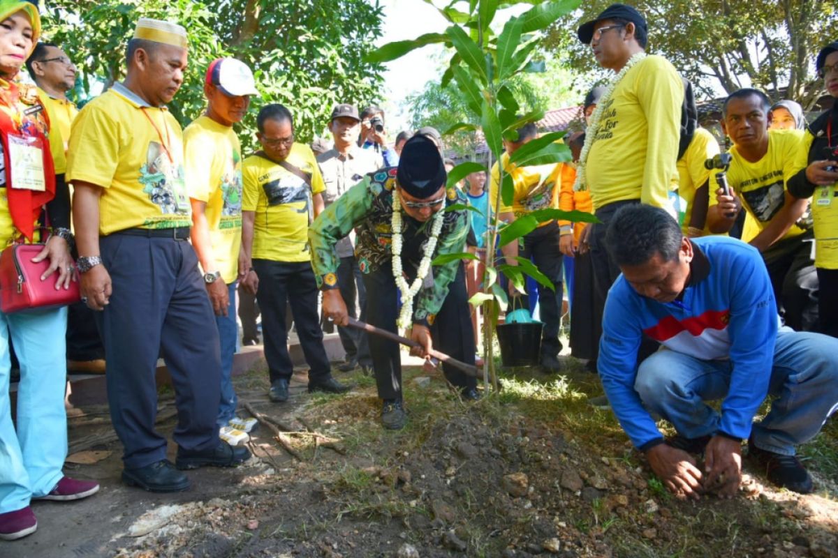 Kawasan Pemprov disulap menjadi kampung pertanian