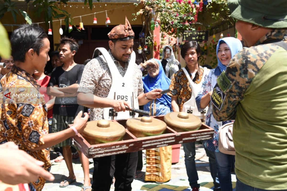 Sejumlah Delegasi UCLG Kagumi Taman dan Kampung di Surabaya