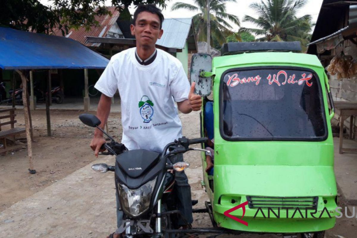 BPJS sosialisasi iuran kesehatan dan bagi kaos