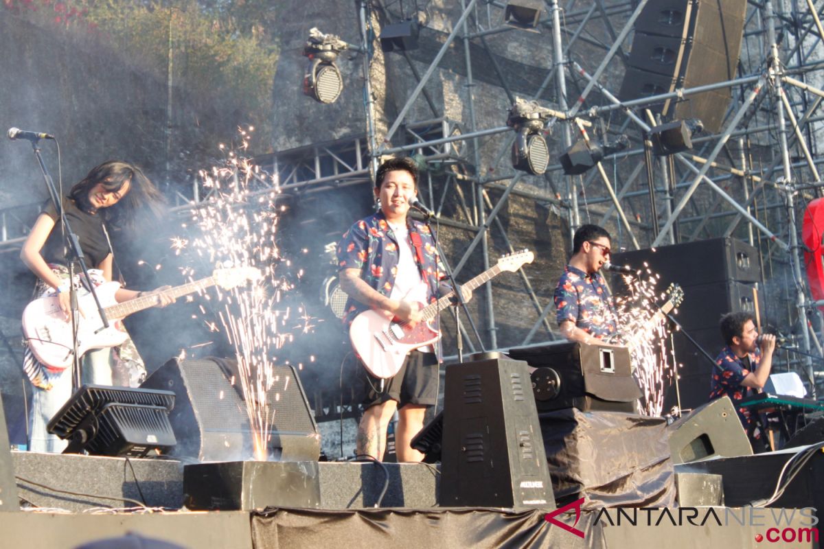 Pee Wee Gaskins bawa nuansa 90-an ke panggung Soundrenaline