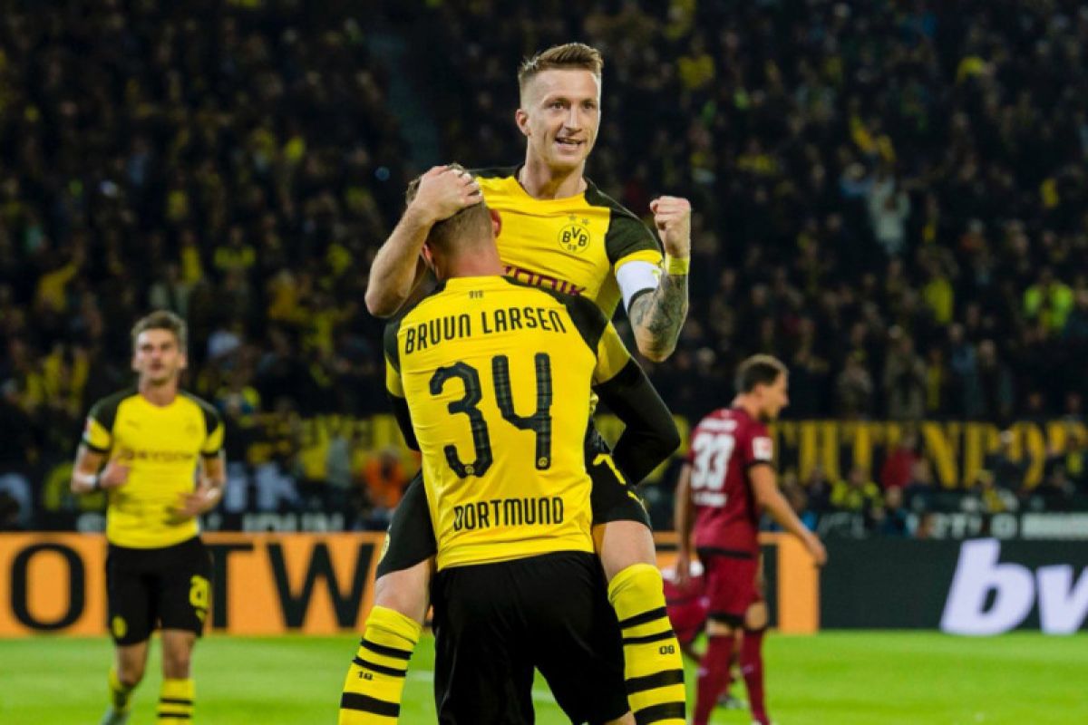 Reus menjadi bintang saat Dortmund pesta gol ke gawang Nuernberg