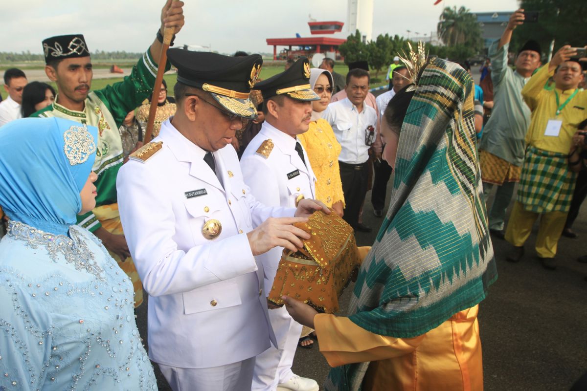 Penyambutan Gubernur dan Wagub Kalbar yang Baru