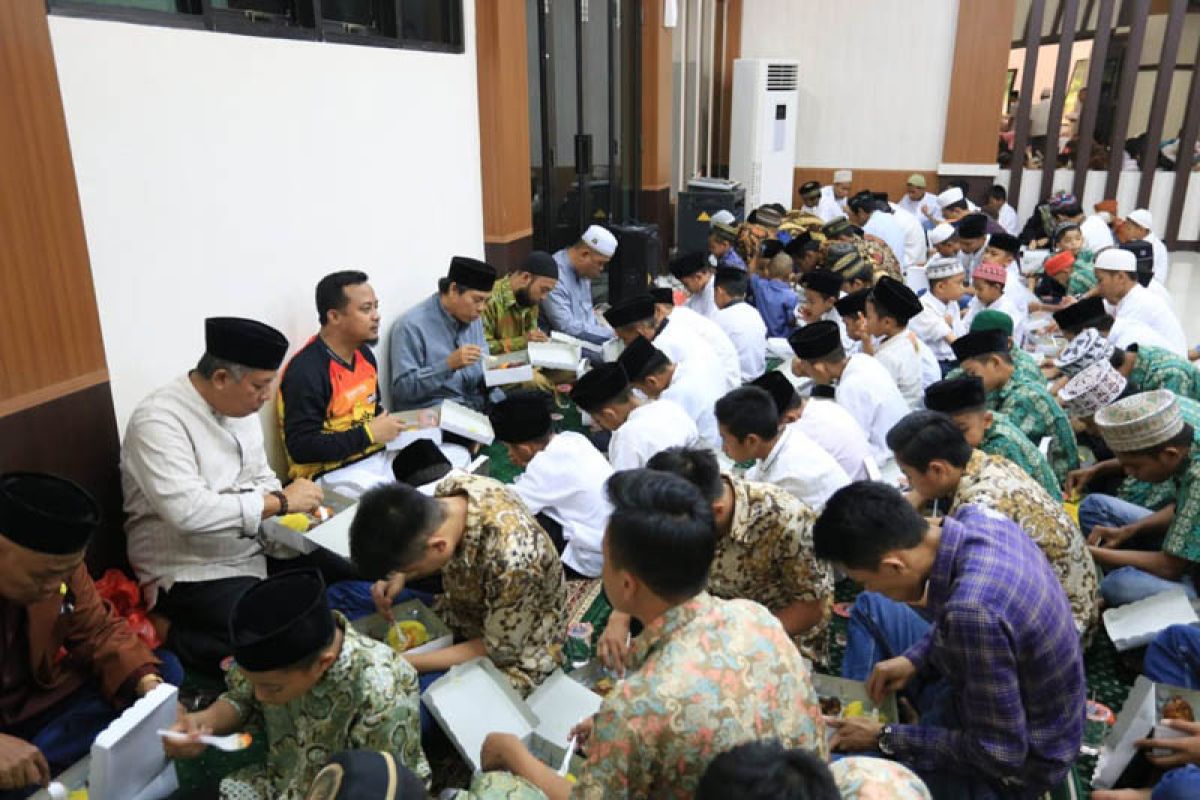 Wagub instruksikan bentuk satgas makanan anak yatim