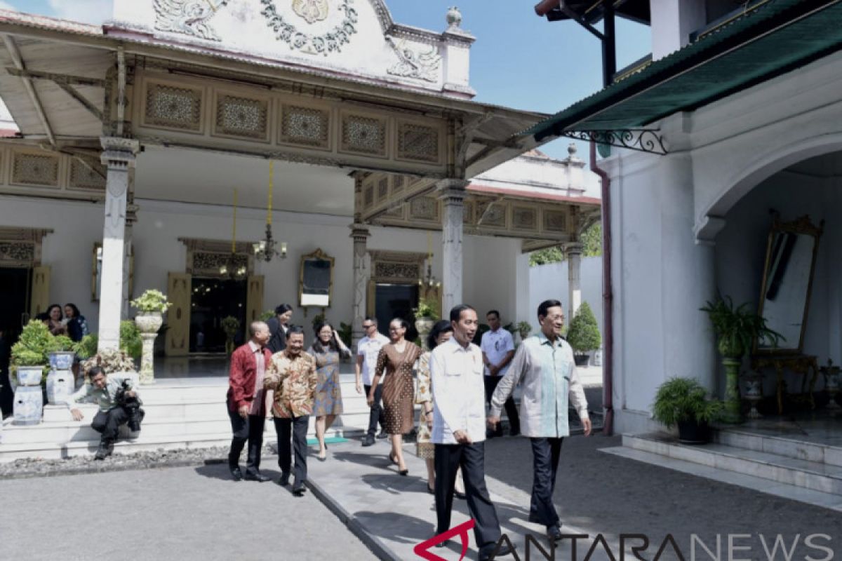 Cucu hingga kebangsaan jadi obrolan Presiden dan Sultan HB X