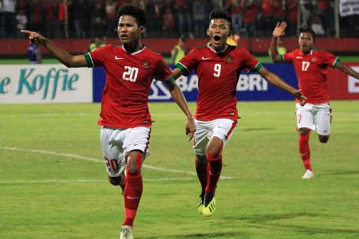 Zico bawa Indonesia sementara ungguli Australia 1-0