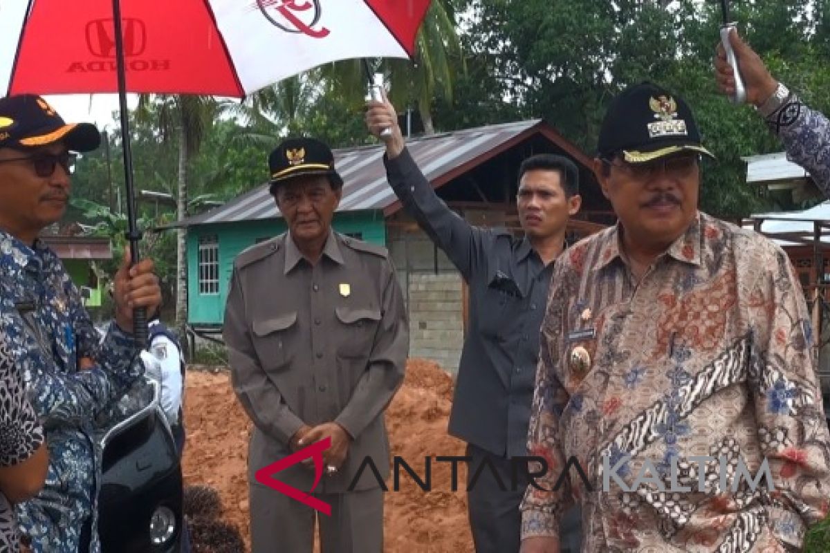 Pembangunan Jalan  pesisir Muara Adang  telan dana Rp45 miliar