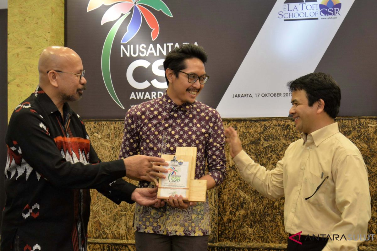 SHARP Boyong Penghargaan Nusantara CSR Awards 2018