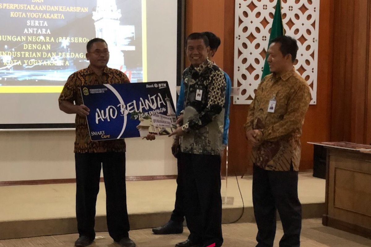 Penerapan penerimaan retribusi nontunai di Yogyakarta digencarkan