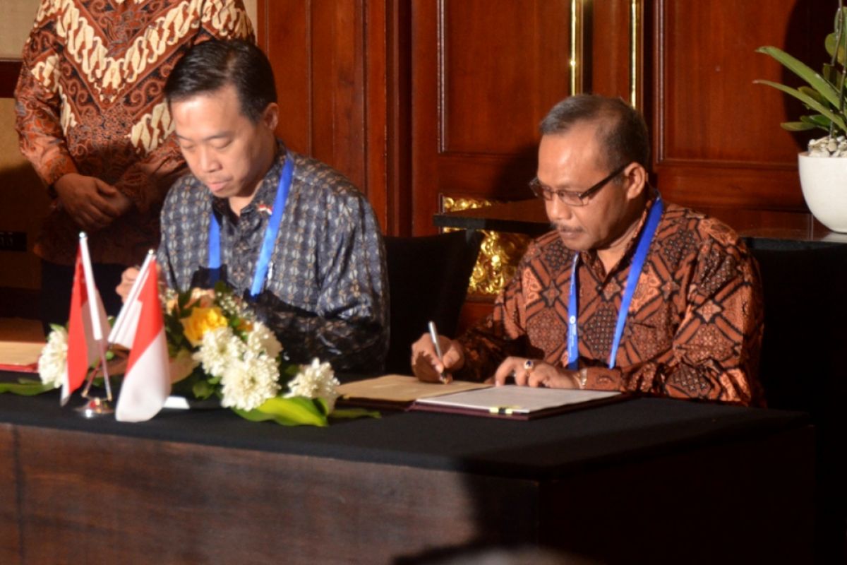 Indonesia and Singapore to cooperate in implementing Industry 4.0