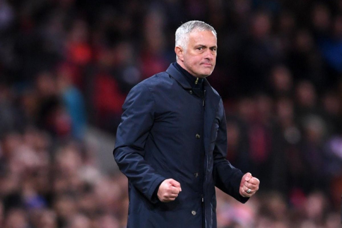 Suksesi di Real Madrid? Mourinho siap gusur Solari