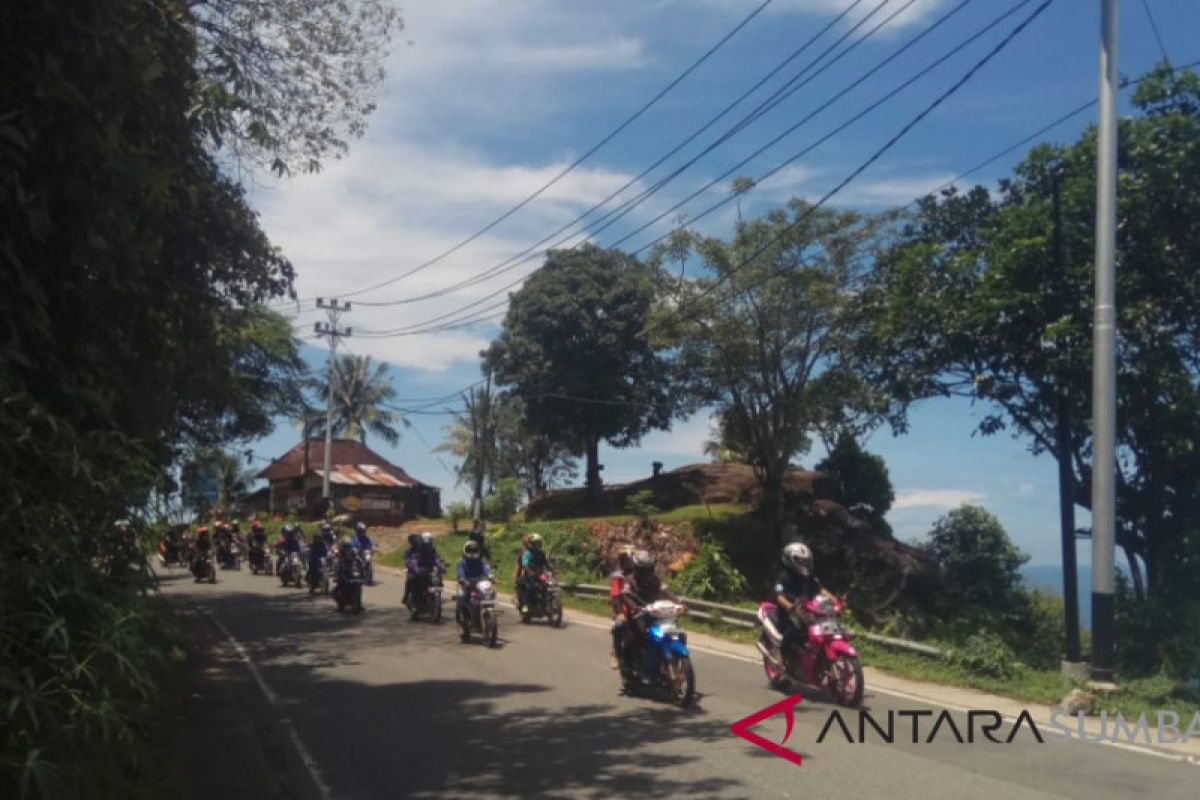 Pemilik motor Satria berkumpul di Padang, ada apa ?