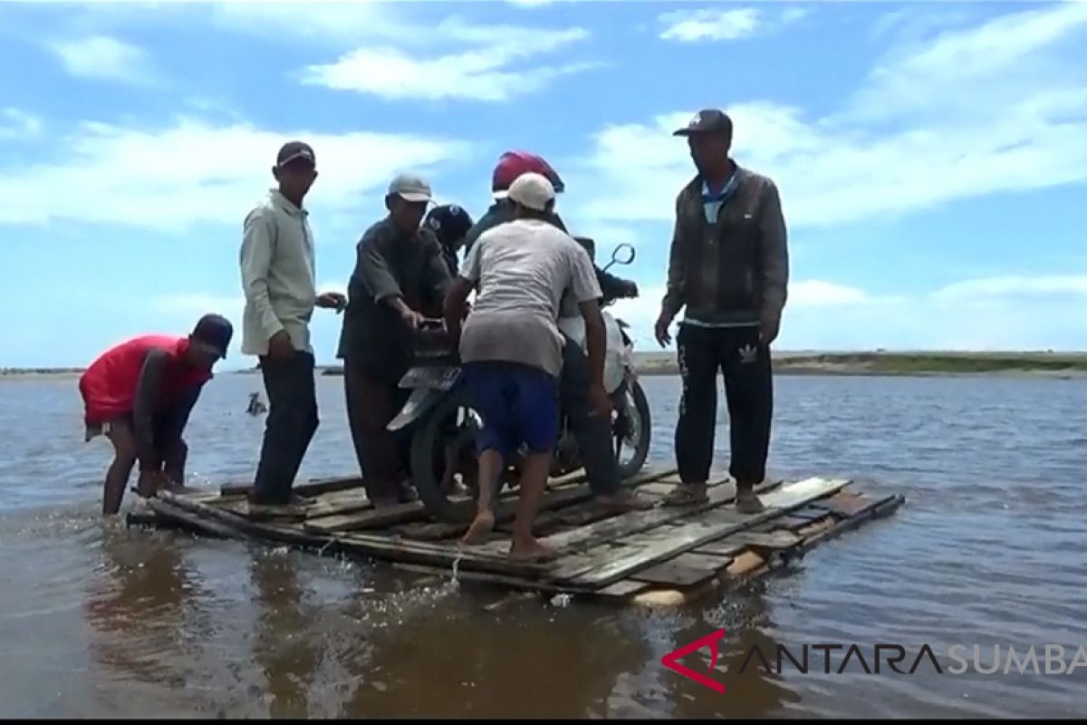 Ribuan masyarakat Maligi Pasaman Barat masih terisolasi