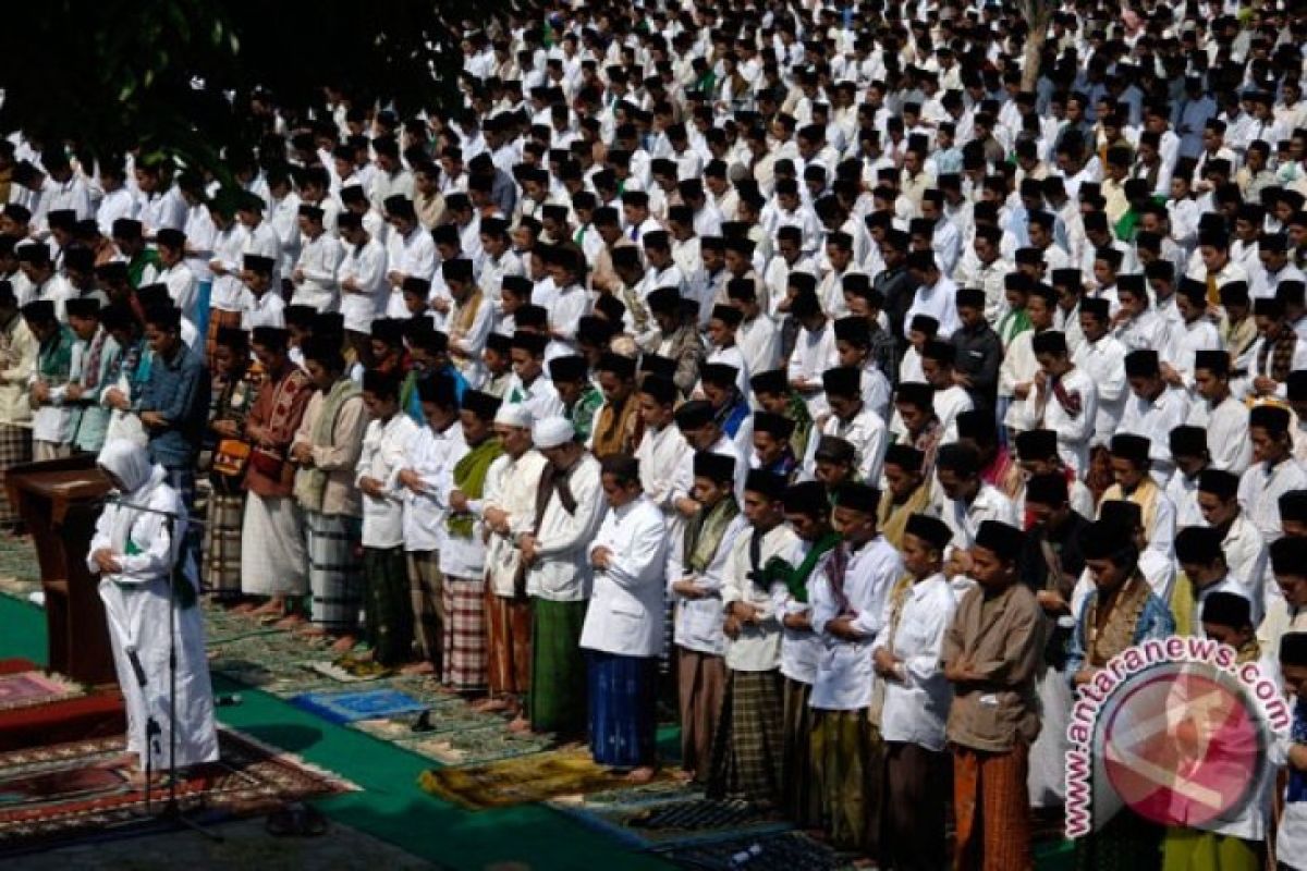 Muslim Pamekasan Laksanakan Shalat Istisqa