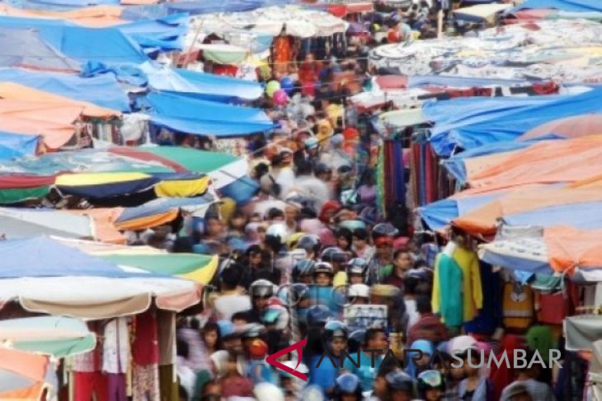 Pemkab Tanah Datar rugi, sewa kios banyak yang menunggak