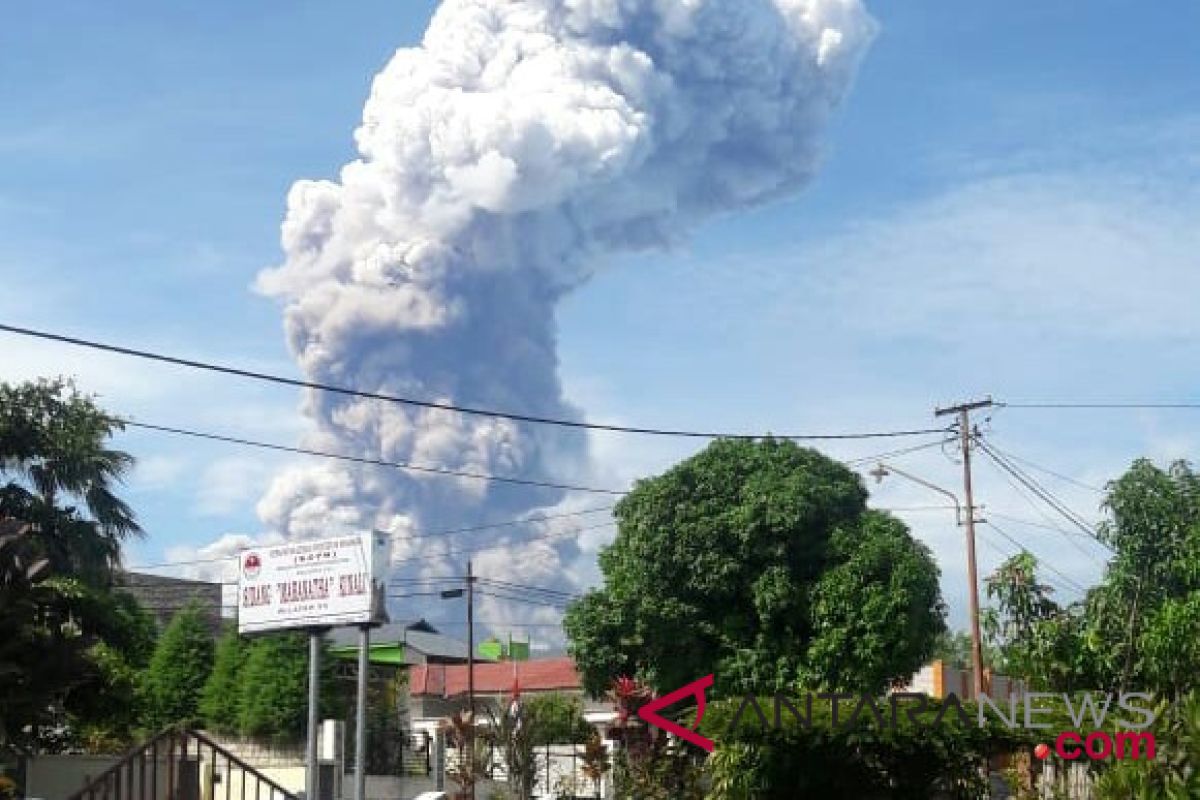 Lima Kecamatan Minsel Terdampak Abu Soputan