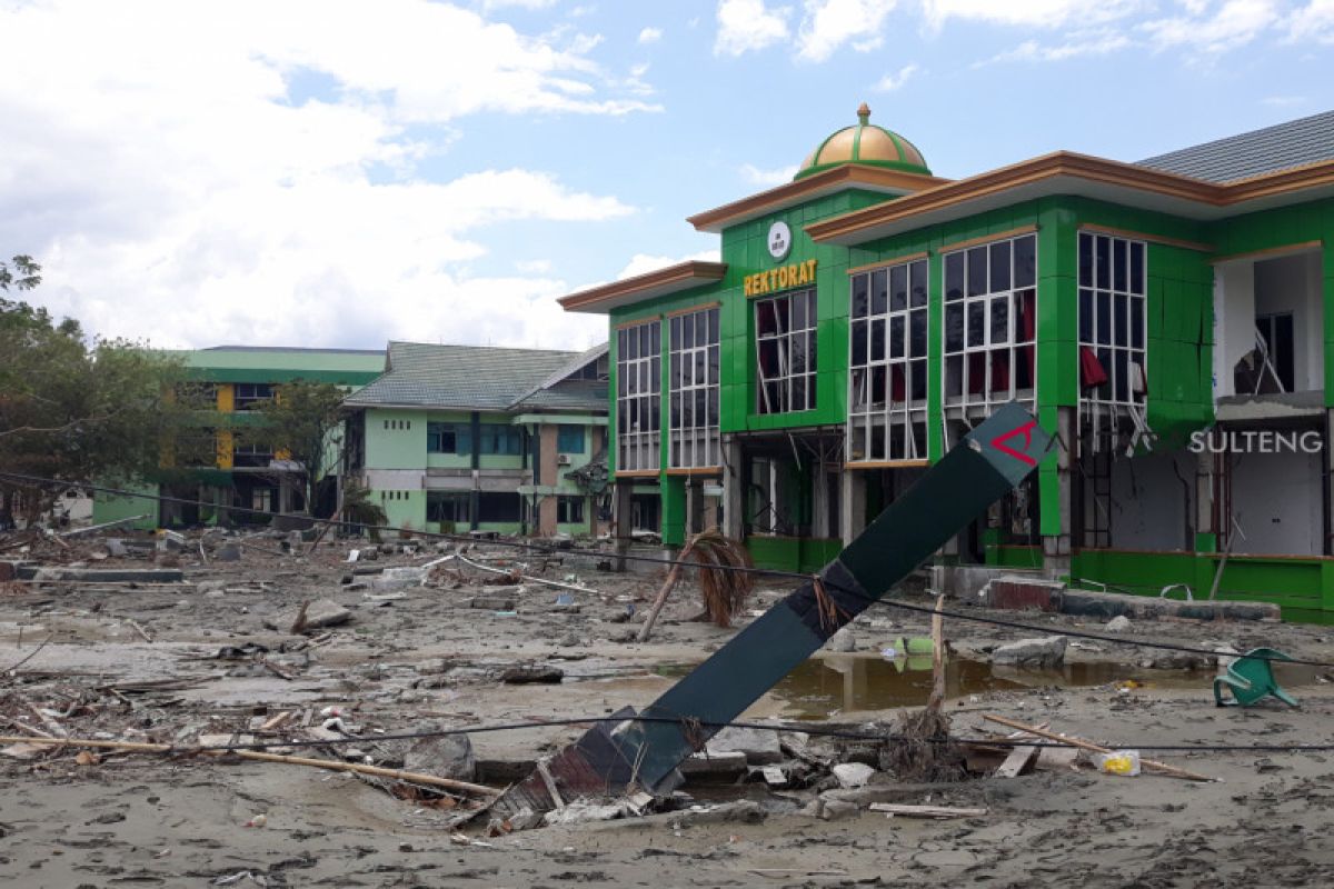 Gedung IAIN Palu rusak akibat gempa tsunami