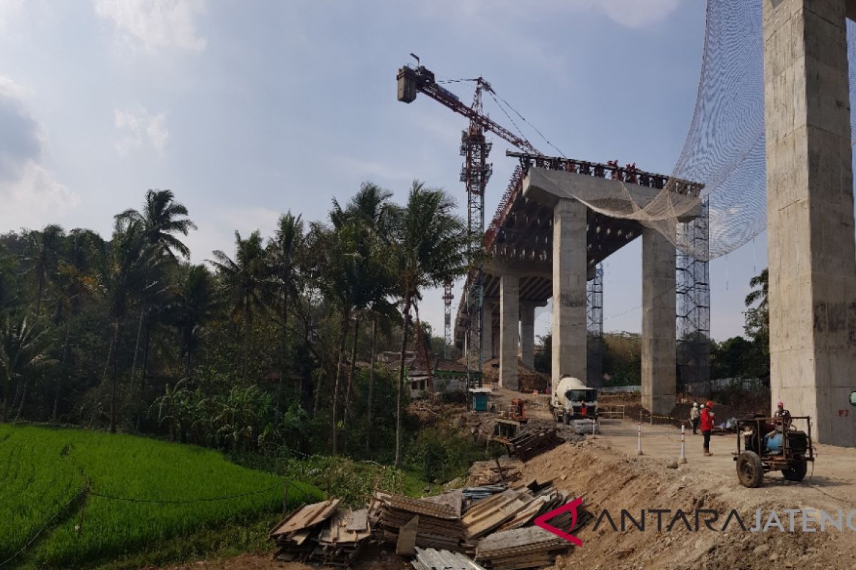 Tol Semarang-Solo bisa dinikmati pada libur akhir tahun