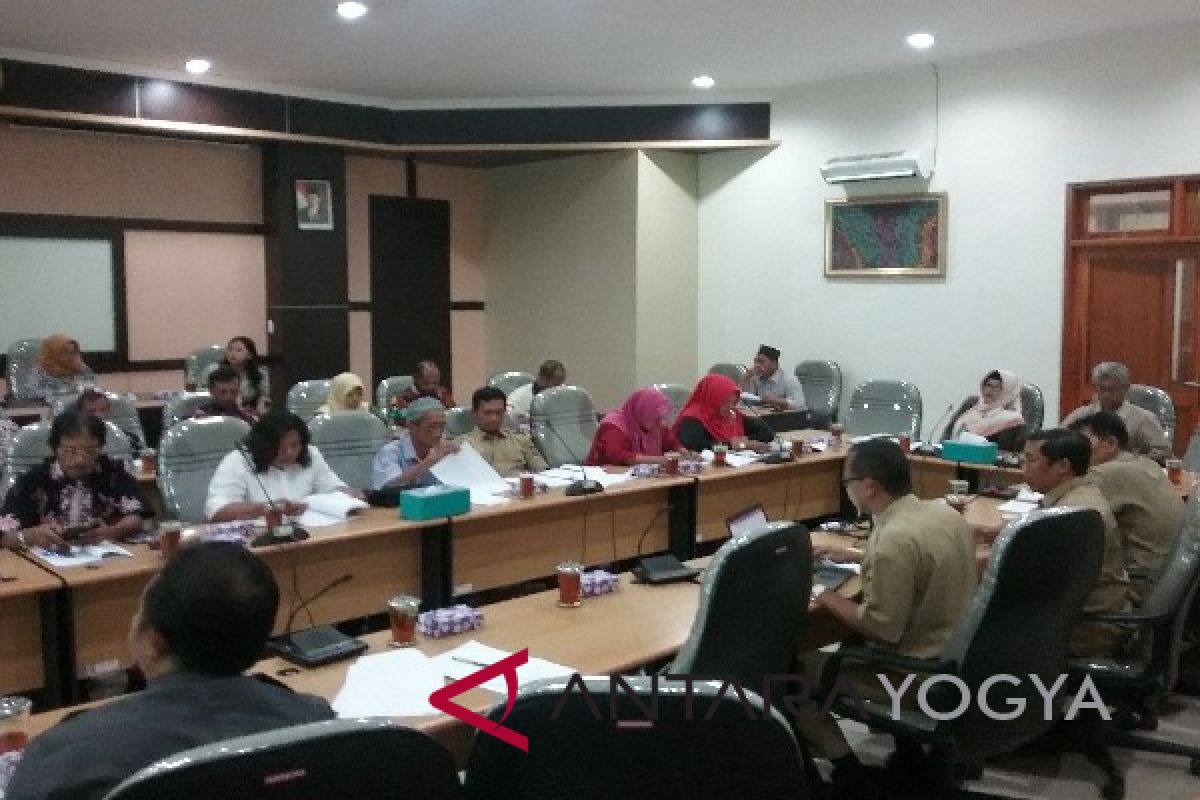 Pansus minta Kulon Progo siapkan teknologi penerapan sistem perizinan terpadu daring