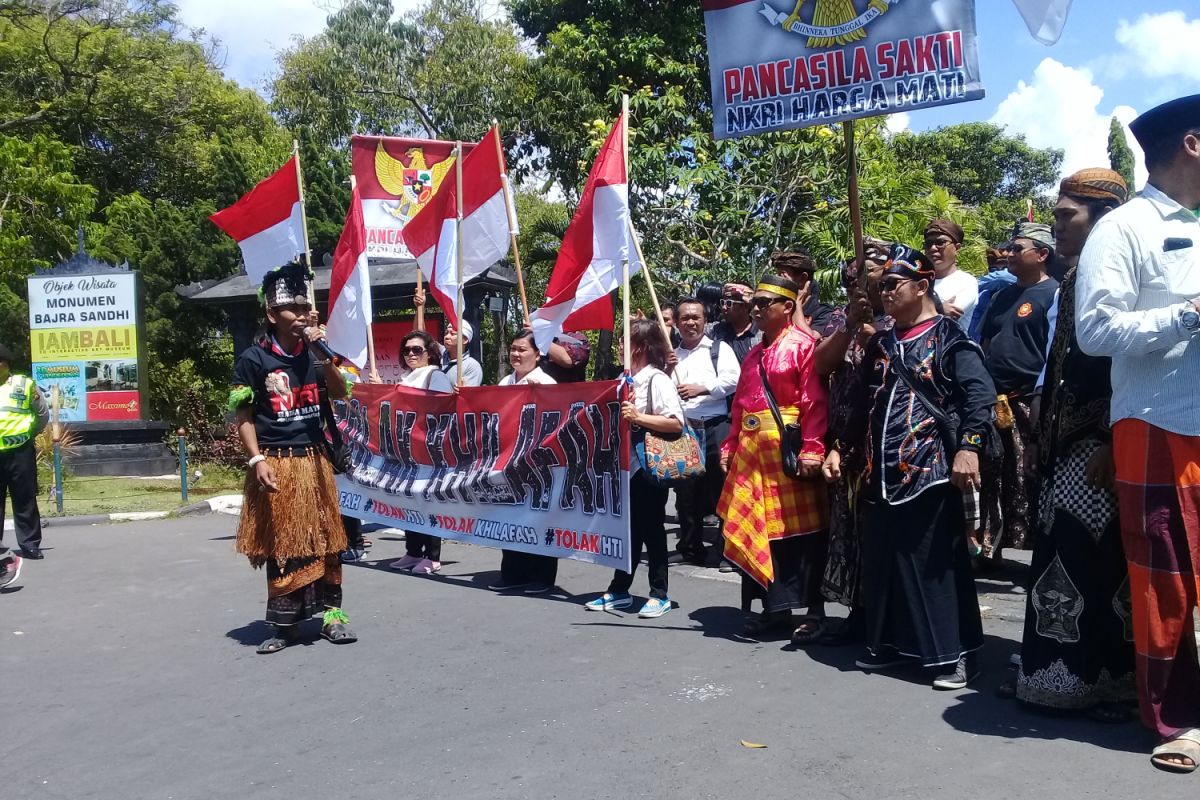 Forum Peduli NKRI Bali tolak HTI