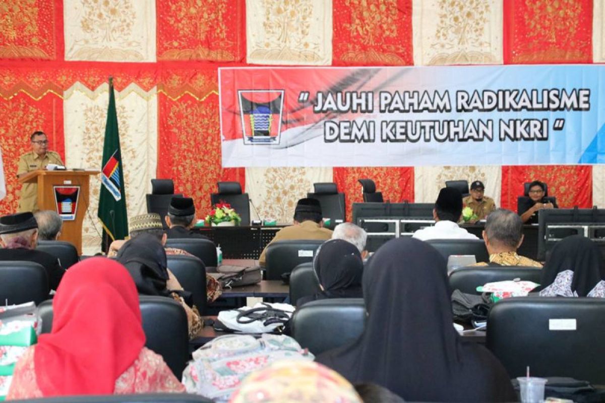 Kesbangpol Padang Sosialisasikan bahaya radikalisme