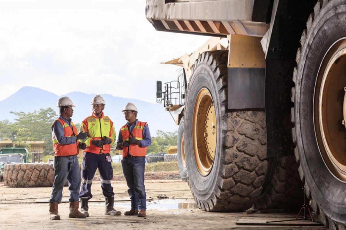 Pelumas Shell diklaim cocok untuk kendaraan berat biodiesel