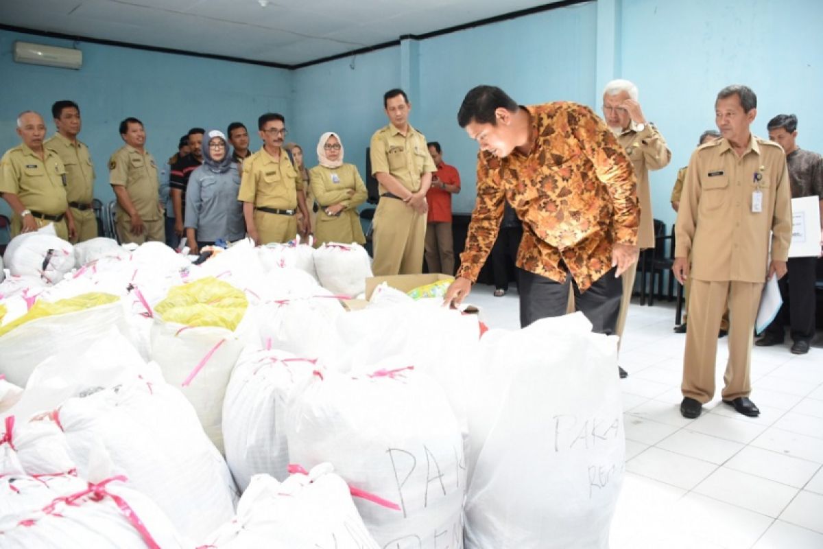 Wali Kota Kediri Pantau Pengumpulan Bantuan Korban Bencana