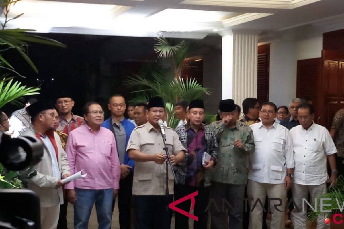 Prabowo kumpulkan ahli ekonomi soroti beberapa persoalan