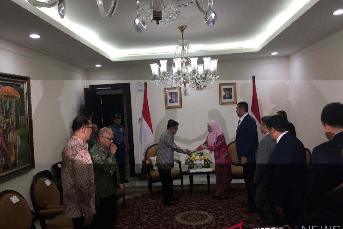 Kalla receives Malaysian deputy premier