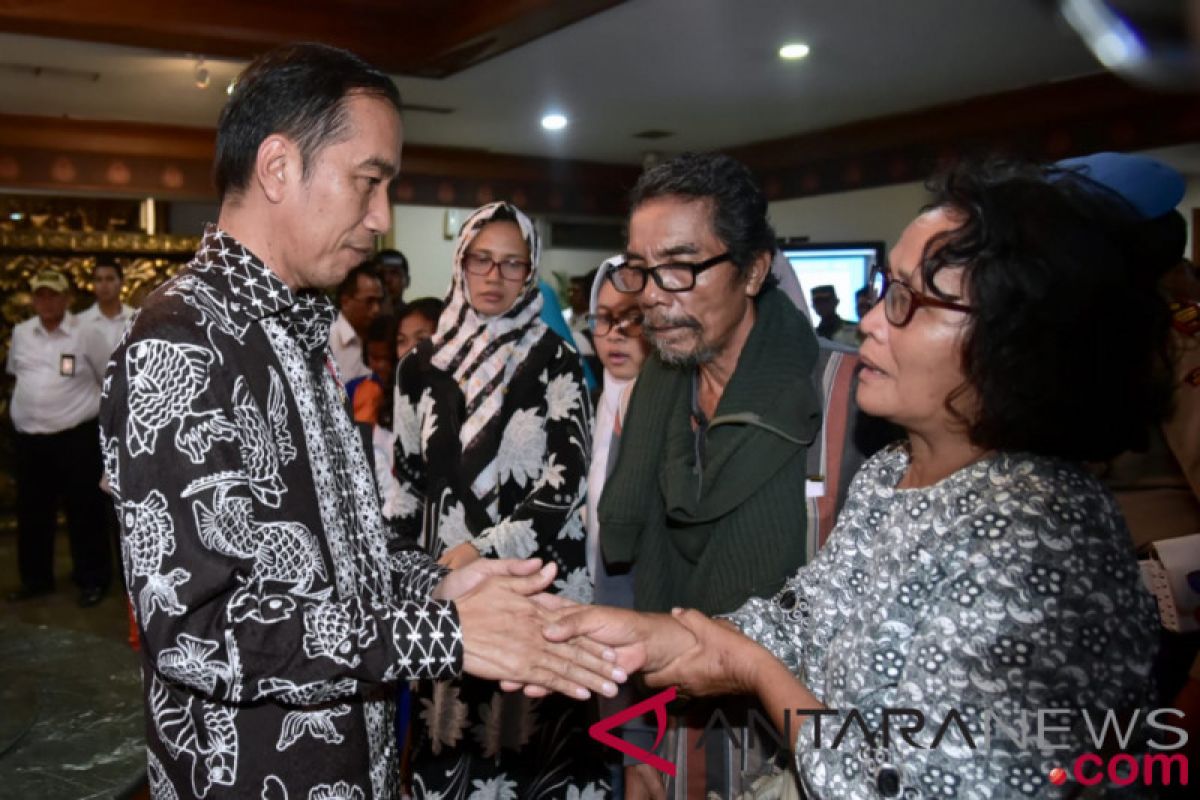 Jokowi reluctant to discuss aircraft crash-related sanctions