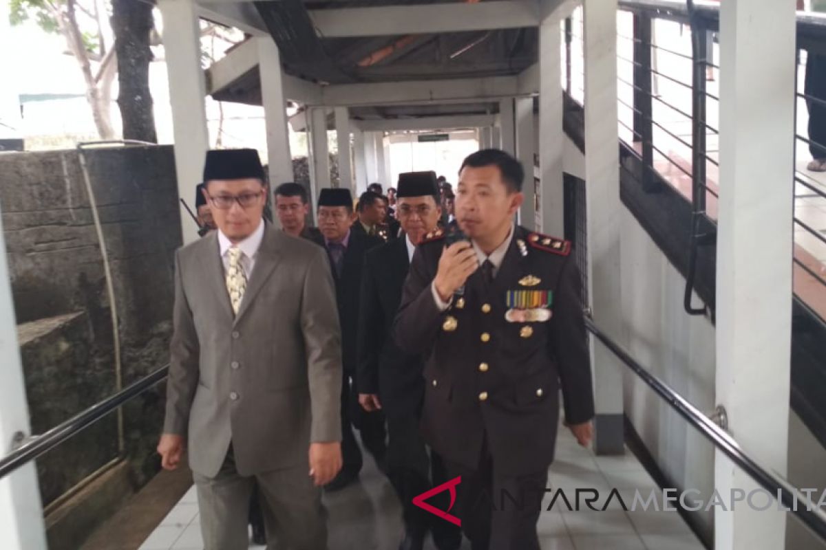 Polisi Sukabumi memburu penyebar informasi hoaks