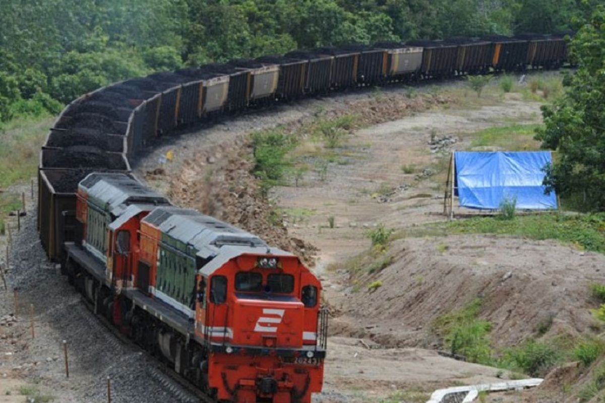 PT KAI-Transportation Ministry to build special railway
