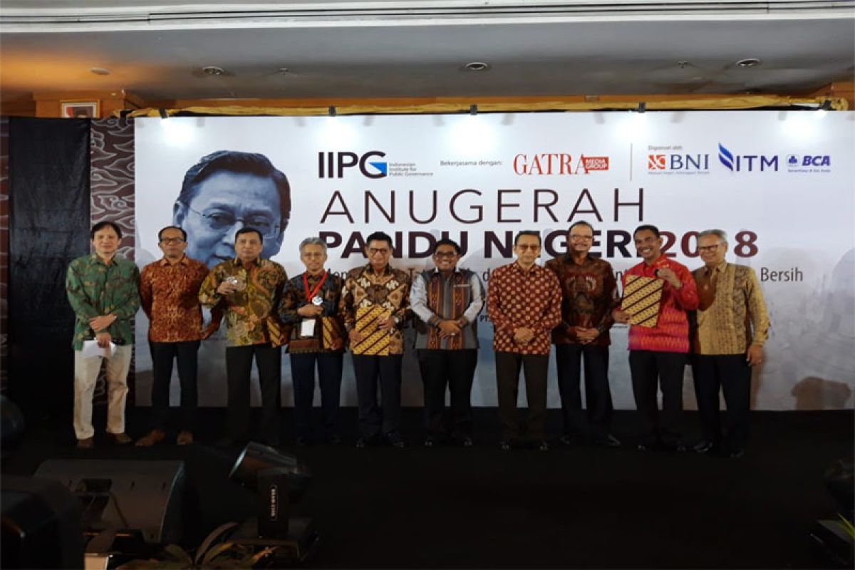 Lampung Pemerintah Daerah Berkinerja dan Tata Kelola Baik 2018