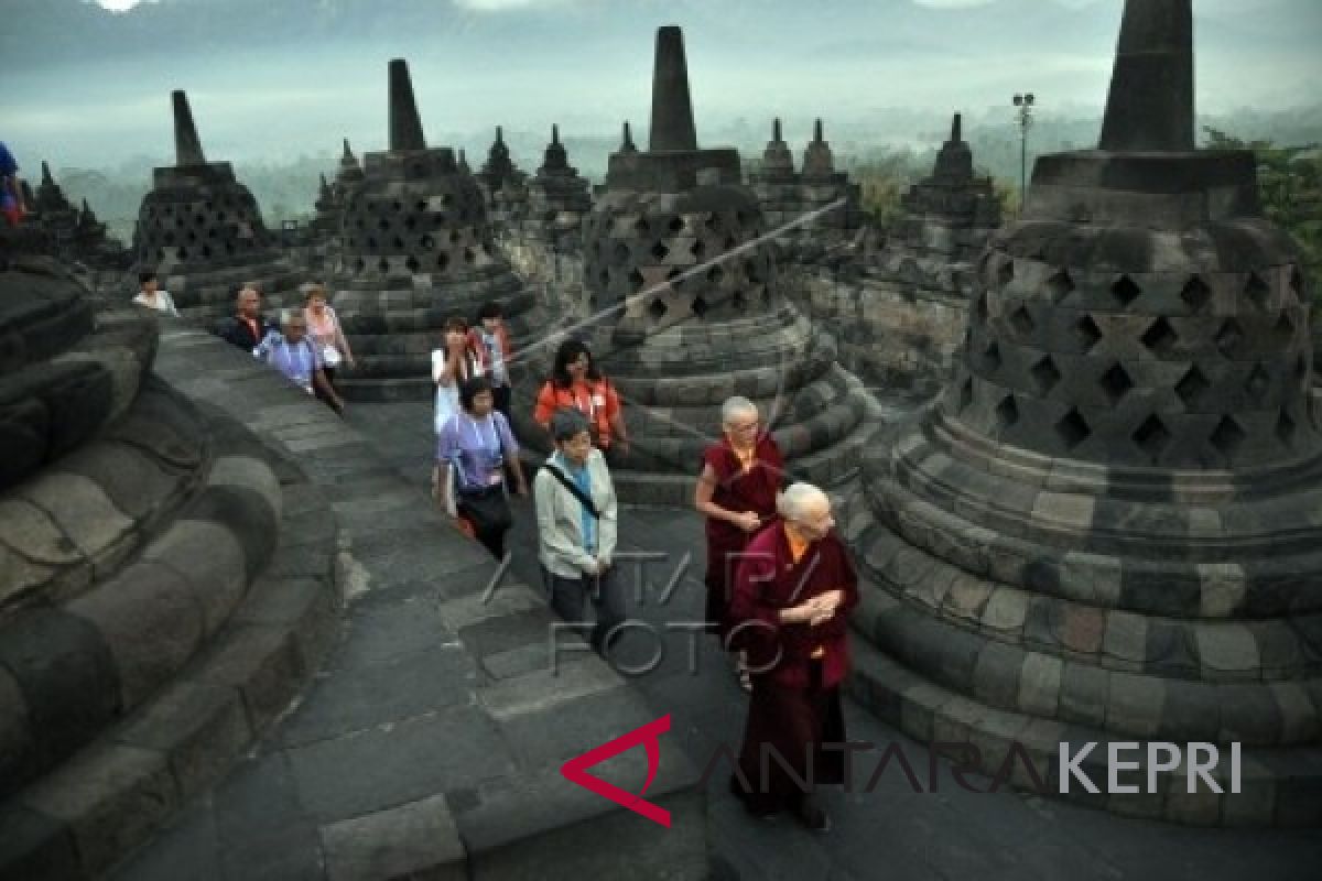 Kemenpar jual paket wisata Borobudur di Batam