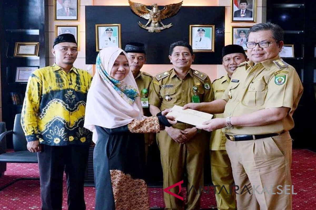 Pemkab Balangan Berikan Dukungan Kepada Tazkiah Aulia di MTQ - Medan