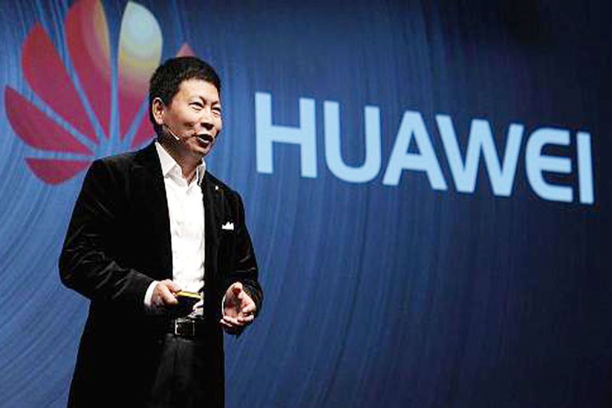 Ponsel lipat 5G milik Huawei hadir tahun depan