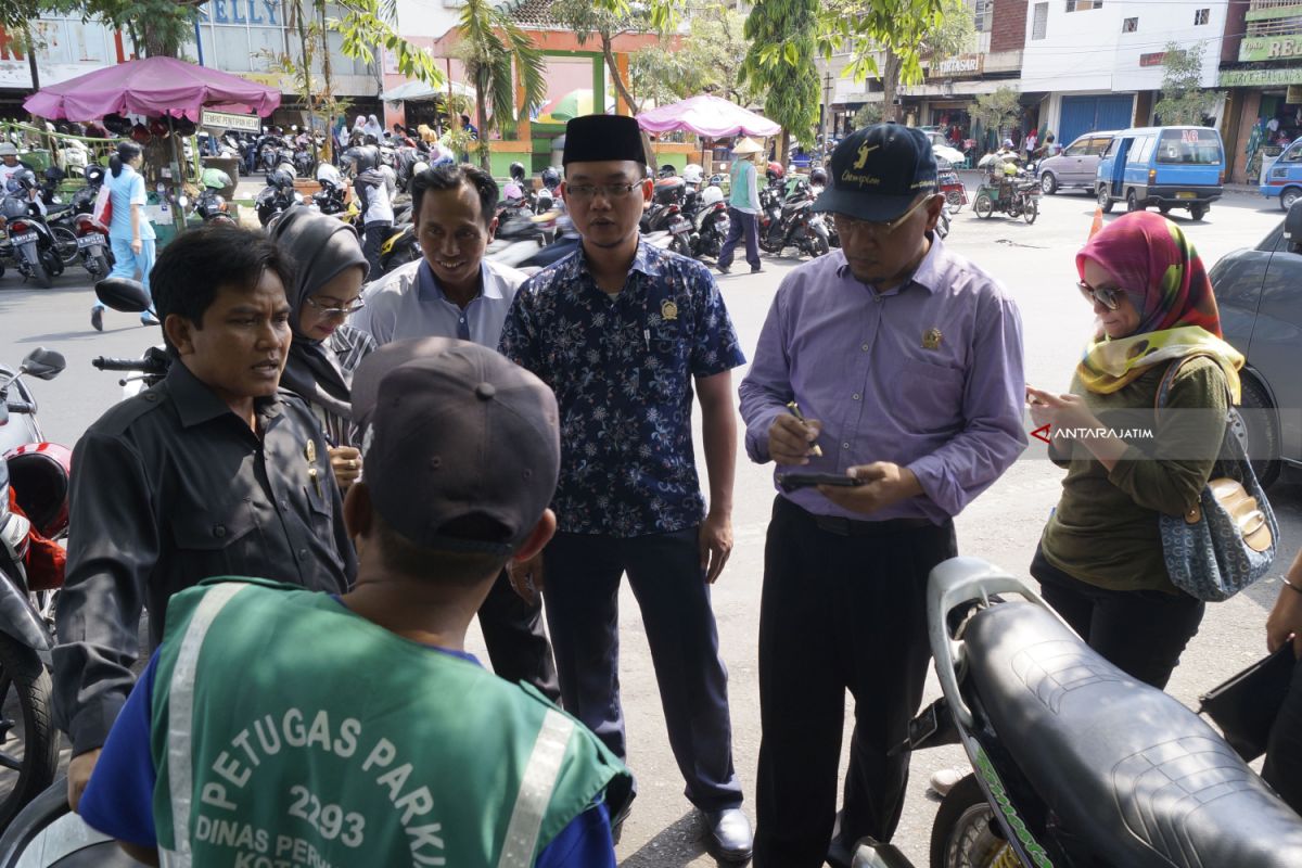 DPRD Kota Malang Kaji Rencana Penerapan Parkir Elektronik