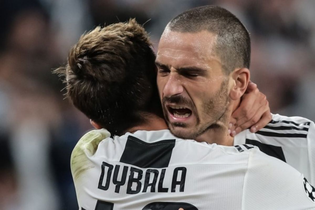 Hattrick Dybala bawa Juventus puncak klasemen Grup H Liga Champions